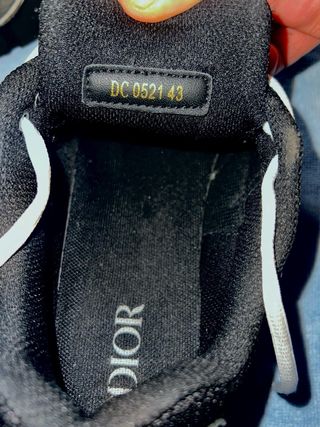 Zapatillas Dior B30 Negras y Blancas.