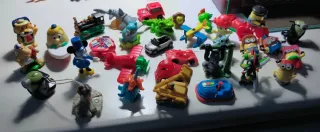 Lote Juguetes Muñecos y Vehículos Varios