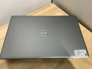 Dell Precision 7750 i9 RTX3000 512GB SSD 32GB RAM