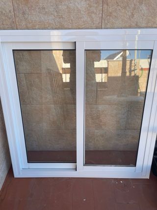 Ventana corredera aluminio blanco