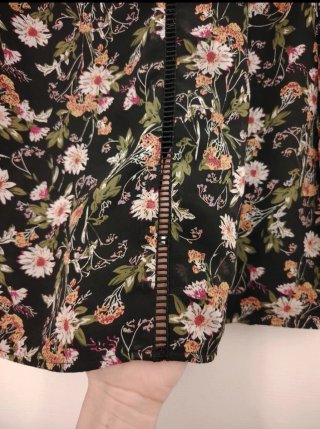 Maglia elegante floreale