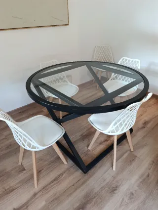 Mesa comedor forja negra y cristal redonda