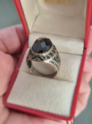 Anillo en plata 926 con piedra negra y detalles do
