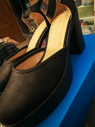 Zapatos Mustang Talla 40 Mujer nuevos.