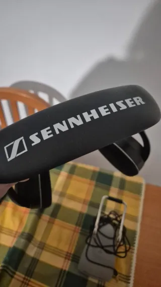 Cascos Sennheiser Negros y Grises
