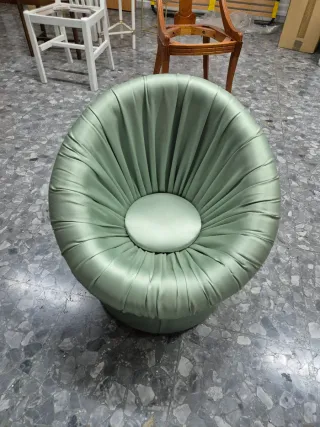 Sillón verde de satén