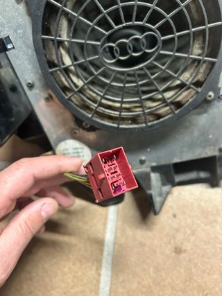 Subwoofer Audi S3 8L