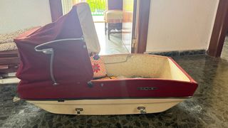 Carrito de bebé Jane rojo