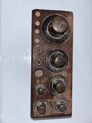 Balanza antigua de precisión