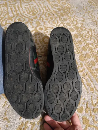 Zapatillas Gucci Negras y Rojas
