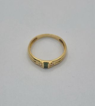 Anillo Oro 18k Piedra Verde y Circonitas