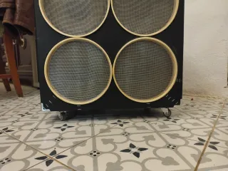 Pantalla 4x7" a 16 ohm hecha a mano