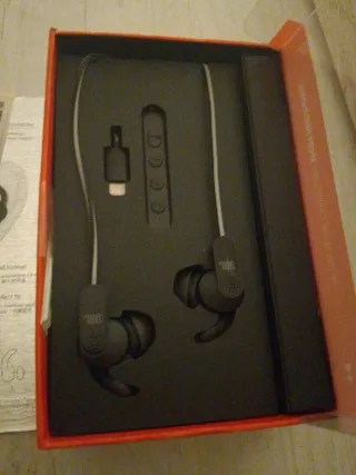 Cuffie JBL Reflect Aware Sport