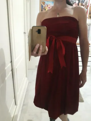 Vestido fiesta rojo con gasa y lazo