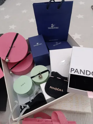 Bolsas de regalo Tous y Pandora