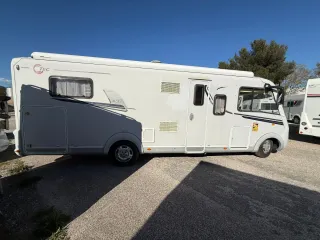 Autocaravana integral cama Isla