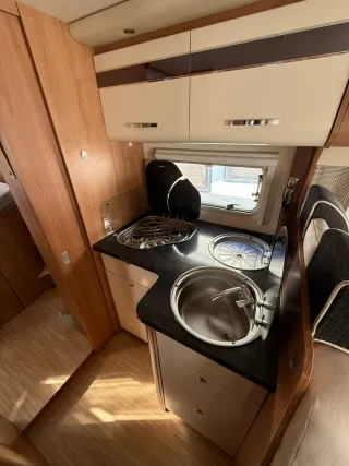 Autocaravana integral cama Isla