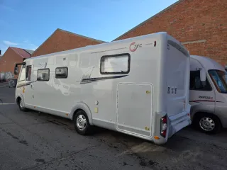 Autocaravana integral cama Isla