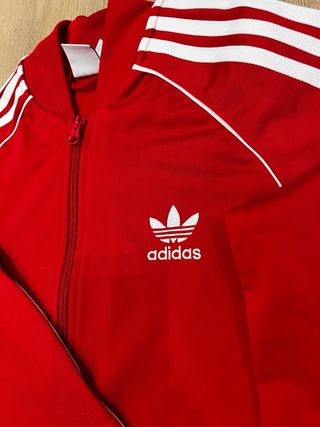 Chaqueta Adidas Roja con Cremallera