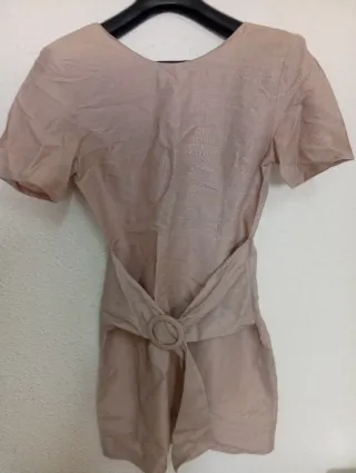 Vestido beige elegante con cinturón.corte ingles