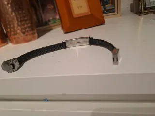 Pulsera cuero y acero con escorpión