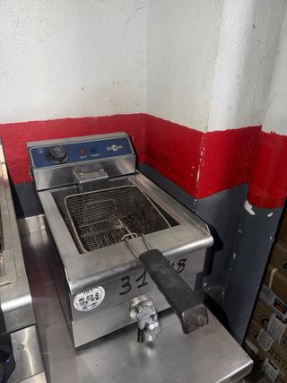 Freidora Eléctrica 5L eléctrica en buen estadl