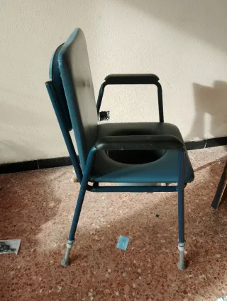 Silla de Baño Acolchada Azul