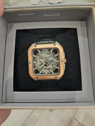 Reloj Viceroy Esqueleto Dorado y Negro