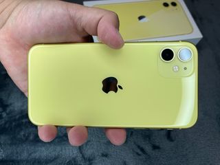 iPhone 11 Giallo 64GB