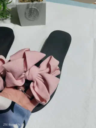 Ciabatte con fiocco rosa