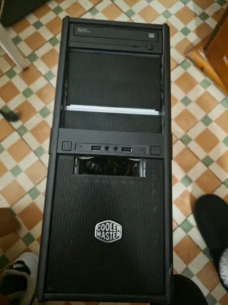Caja PC Cooler Master ATX Negra