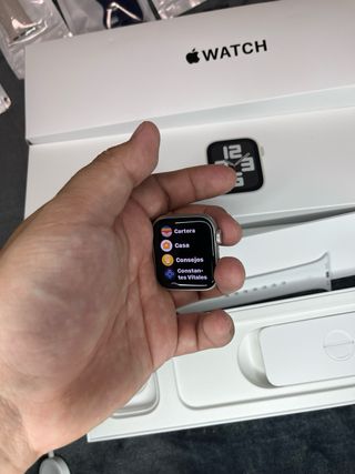 Apple Watch SE GPS 2ªGen 40mm aluminio con correas