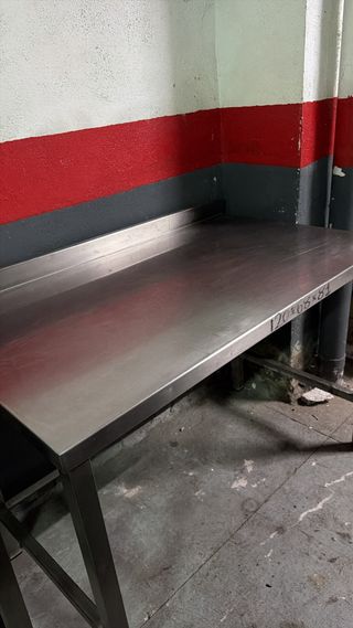 Mesa Acero Inox 120x68x81 en buen estado