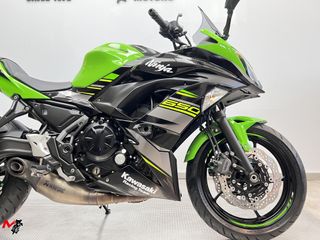 KAWASAKI NINJA 650 2017 13580 kms.