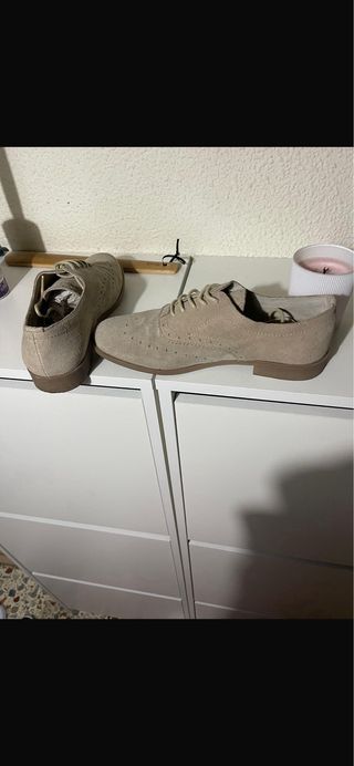 Zapatos de ante beige