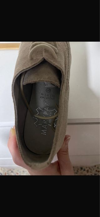 Zapatos de ante beige
