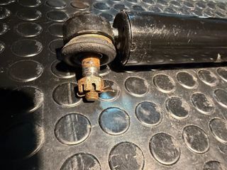 Amortiguador Dirección Nissan GR Y61