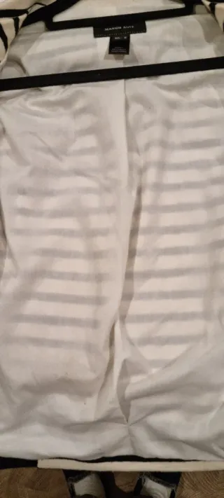 Chaqueta Mango Rayas Blanco y Negro