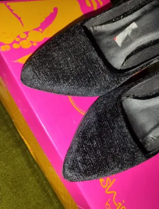 Zapatos de tacón negros