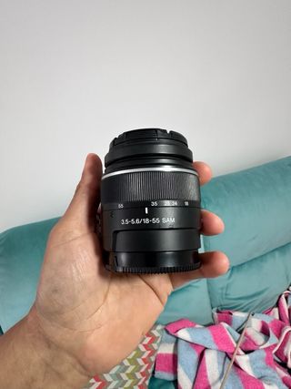 Sony 18-55mm f/3.5-5.6 SAM Lente Zoom