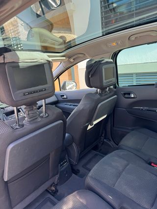 Peugeot 5008 2010