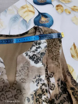 Abito fantasia beige e marrone