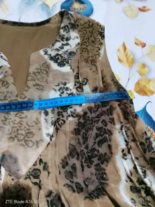 Abito fantasia beige e marrone