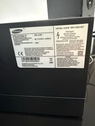 Minicadena Samsung CD USB AUX MP3 2 altavoces