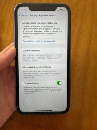 iPhone 11 64GB Viola + 2 Custodie