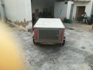 Cambio remolque perros por remolque de carga