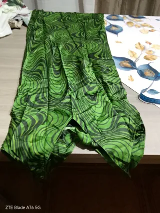 Abito lungo verde e nero