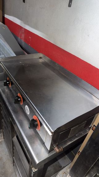 Plancha de cromo 3 fuegos en buen estado