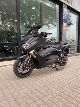 Yamaha TMAX 530 Negra