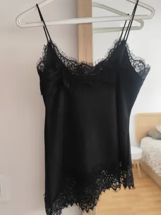 Top lencero asimétrico encaje negro XS